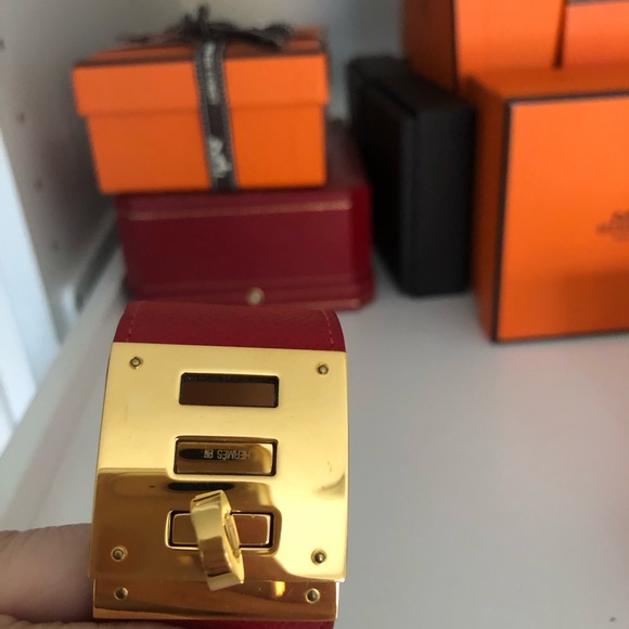 Hermes rouge casaque Kelly dog bracelet. Retail $900+ - Picture 5 of 7